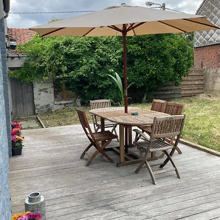 Green Lodges * Blaregnies