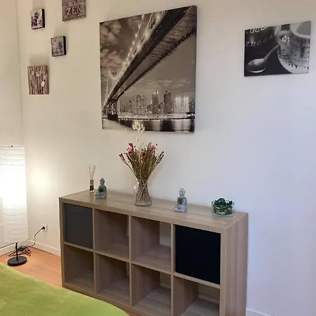 Green Lodges * Blaregnies