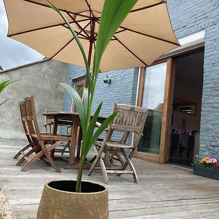 Green Lodges * Blaregnies